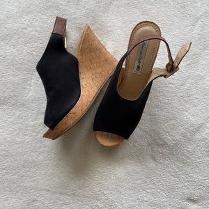 Peep toe black wedge